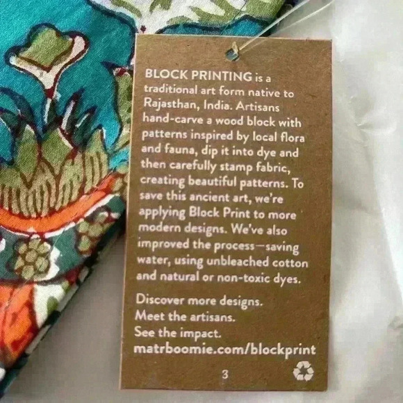 Handmade 100% Cotton Block Printed Napkins in Festive Floral Print Set/4 18”x18” - Picture 4 of 4